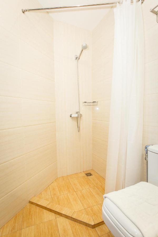 Lintas Platinum Hotel Kota Kinabalu Exteriör bild