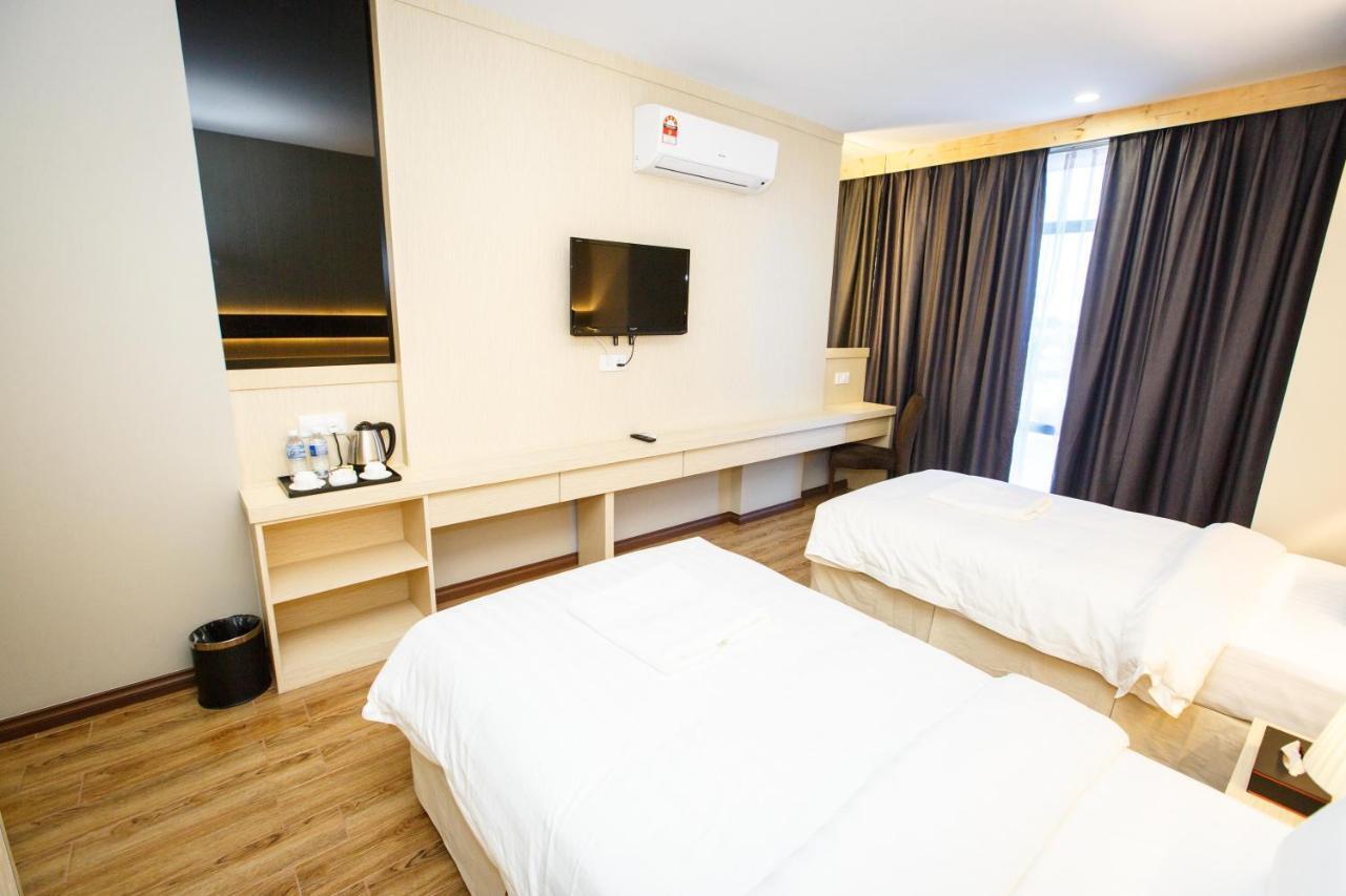 Lintas Platinum Hotel Kota Kinabalu Exteriör bild